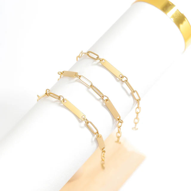 Single Bar Paperclip Bracelet