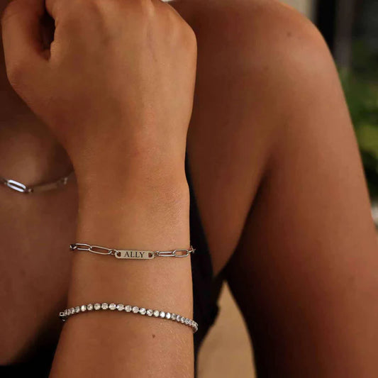 Single Bar Paperclip Bracelet